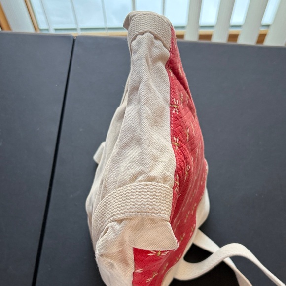 Stylish Red and Cream Dragonfly Tote Bag - Picture 6 of 7